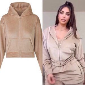 NWT Skims Velour Cropped Jacket